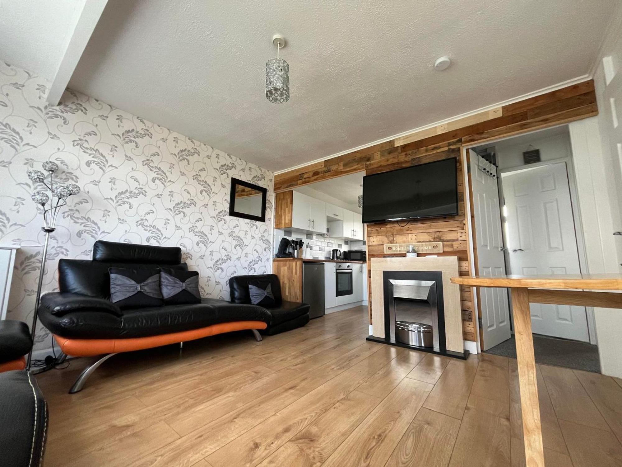 Signature, Scratby - Two Bed Chalet, Sleeps 7, Free Wi-Fi, Bed Linen And Towels Included, Pets Welcome And Onsite Entertainment Available ภายนอก รูปภาพ